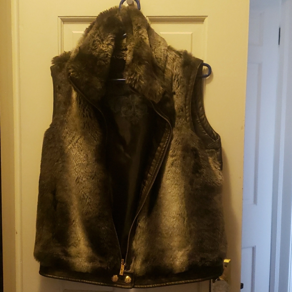 Big Chill faux fur vest